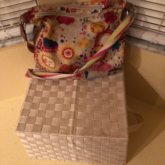 CLOTH CLOSET FASHIONAND STUFF - Picture 7 of 7